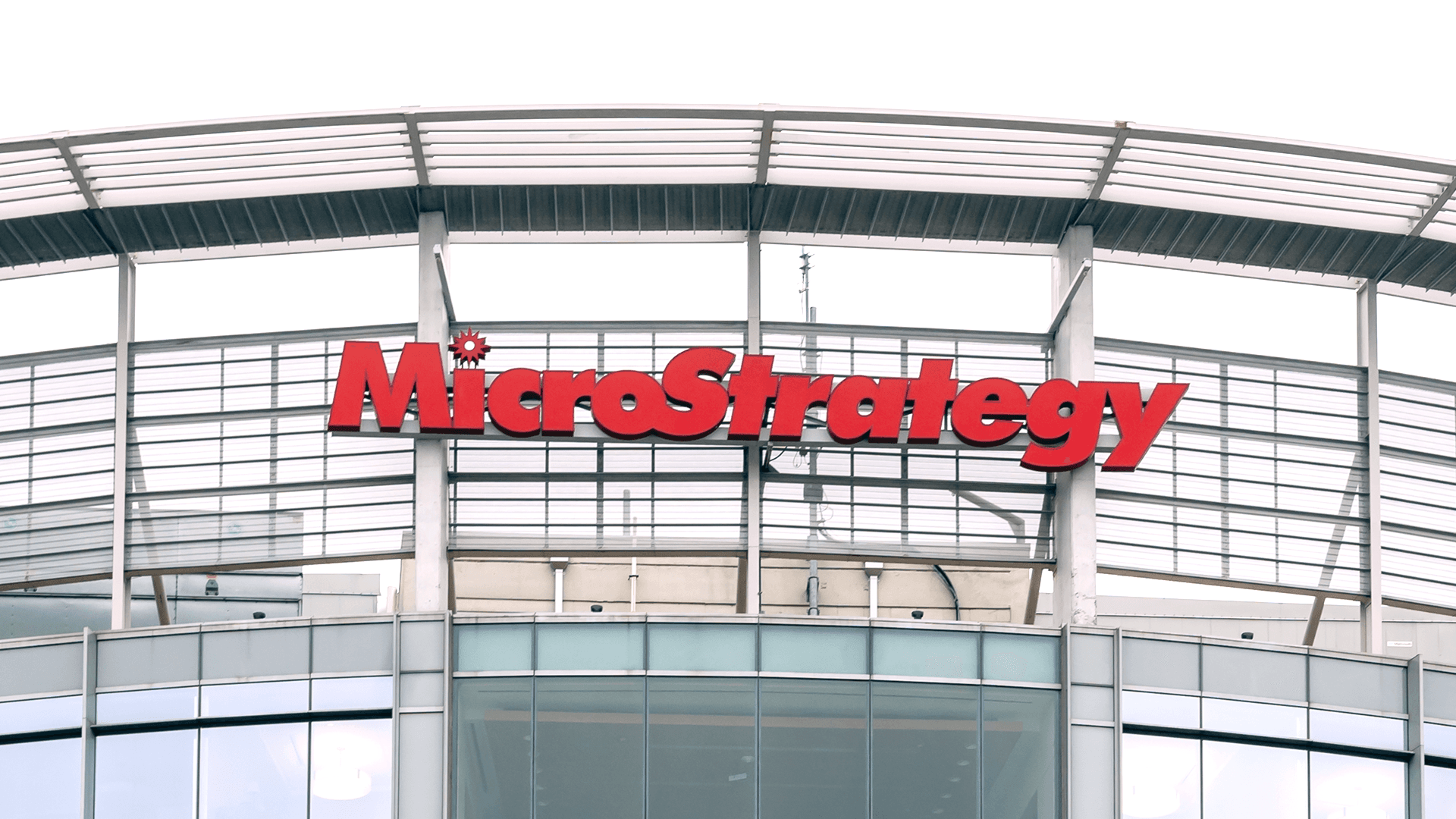 MicroStrategy Upgrades Note Offering to $900M as Bitcoin Soars