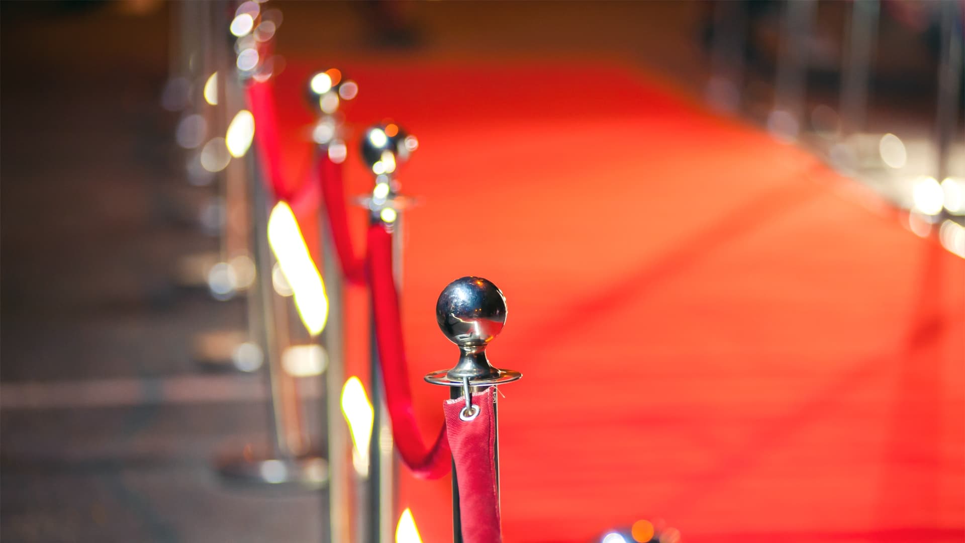 7 Celebrities Who Love Bitcoin