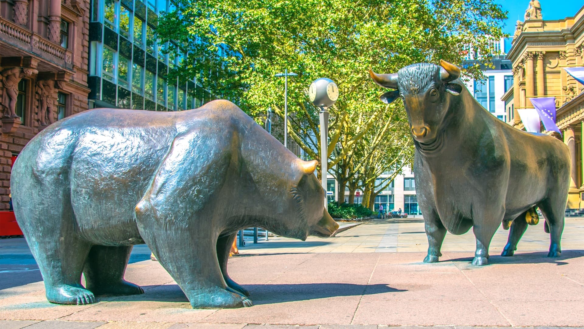 Top Bitcoin Exchanges Lean Cautious in the Short-Term