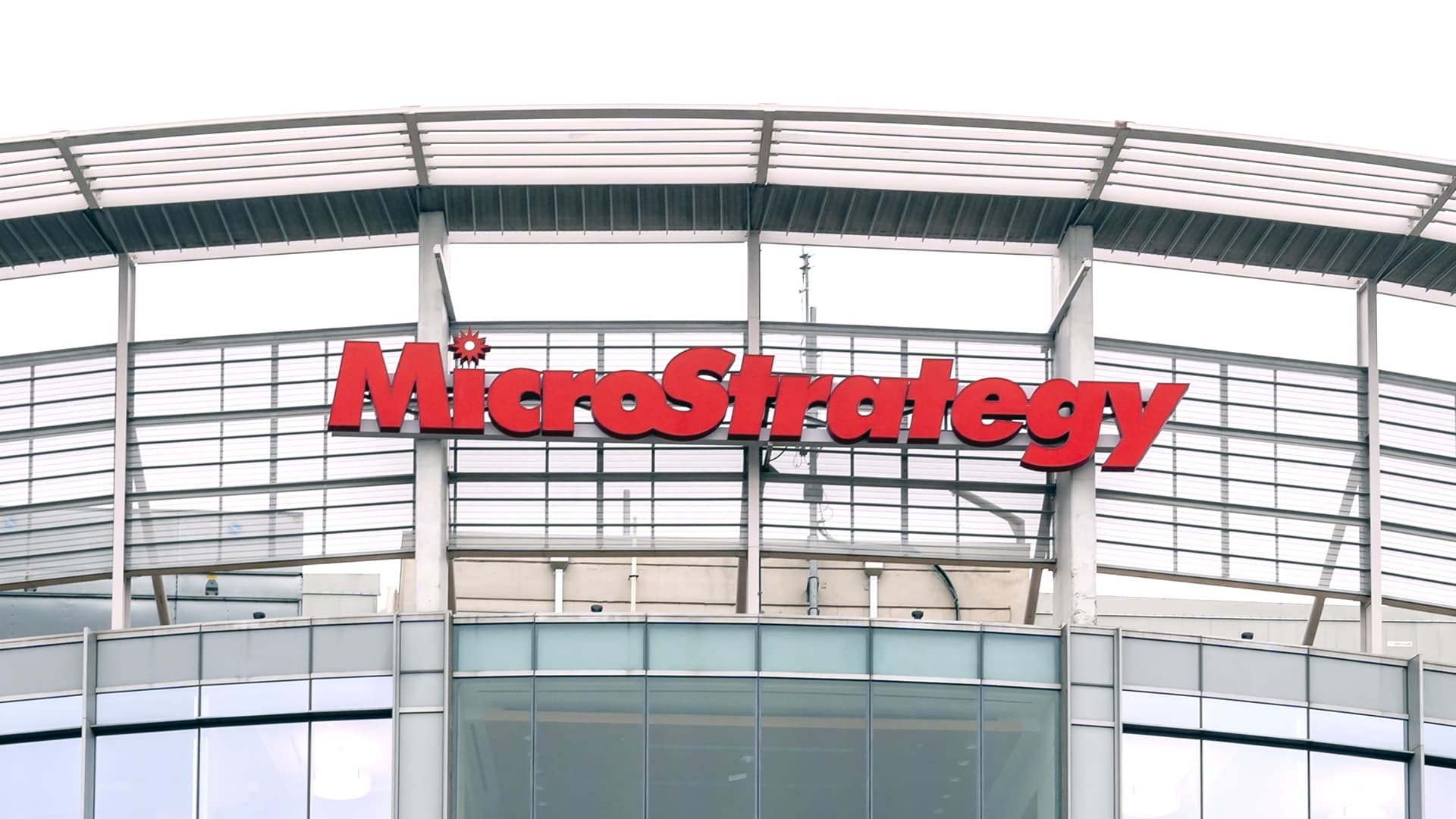 Citi Maintains "Sell" Rating for MicroStrategy Shares After 150% Price Gain
